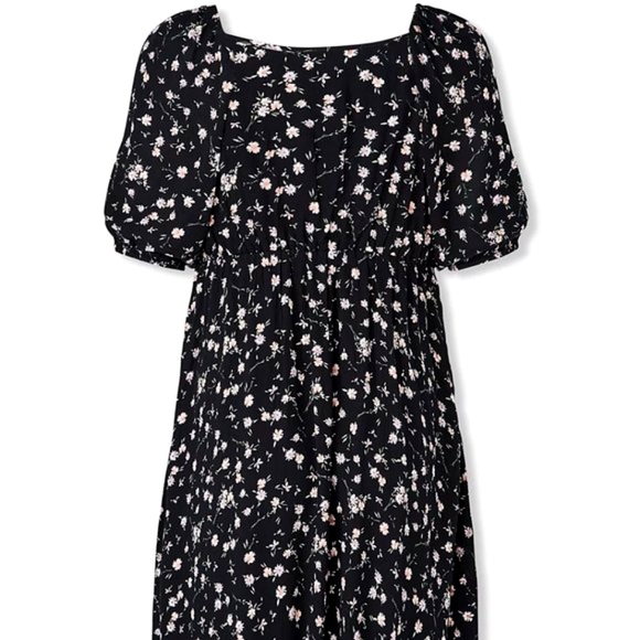 NWT TORRID DRESS BLACK FLORAL CRINKLED GAUZE PUFF SLEEVE PEASANT - Plus Size 1X - Picture 3 of 5